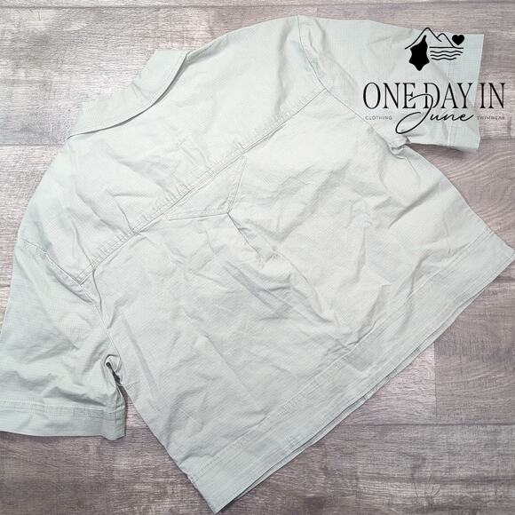 Habitual Button Front Top Size L - Picture 5 of 5